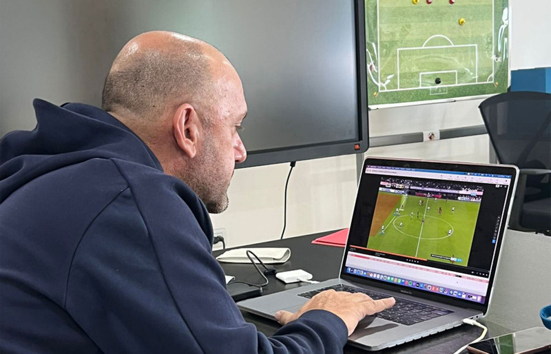Combining analysis, data and telestration, Ecuador's analysis team use the fully-integrated Hudl Pro Suite on a daily basis.